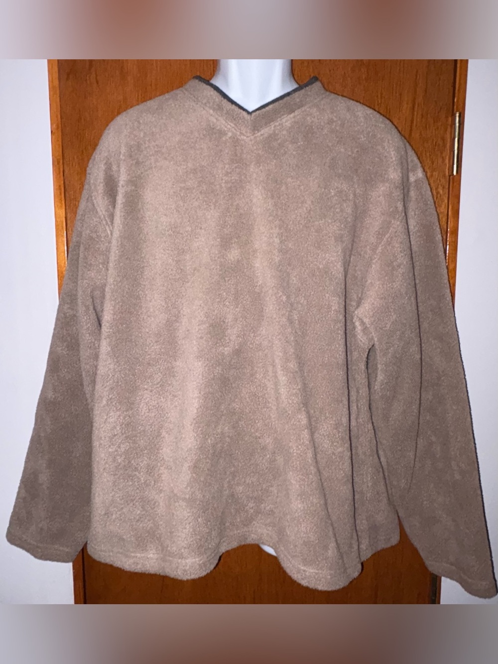UNISEX Basic Edition Fleece V-Neck Pullover Sz.L